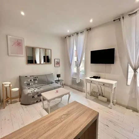 公寓 Nice Studio In The Hart Of Juan Les Pins *